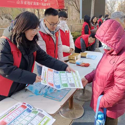 【再启航 文明同行月】银丰唐郡社区借助园区活动开展垃圾分类宣传教育活动