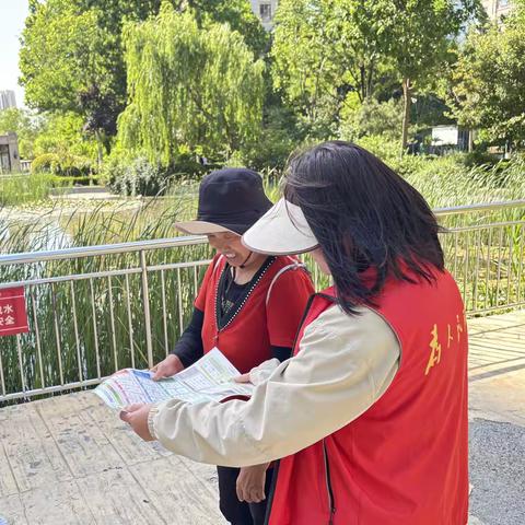 全民践行·分类赋能——唐冶街道银丰唐郡社区开展有害垃圾分类宣传教育活动