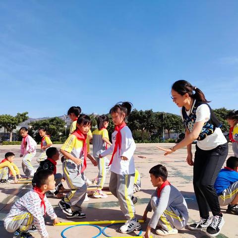 课题研究显成效  成果推广促发展 ——开远市东城小学开展州级立项课题研究推广实践