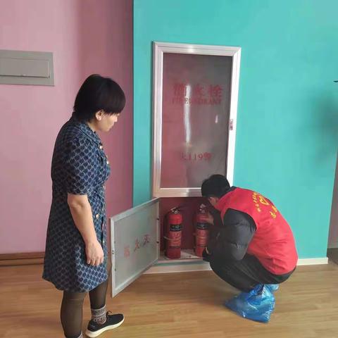 【安全生产】科右中旗党群服务中心宝力高社区开展“大手拉小手，共筑安全防线”活动
