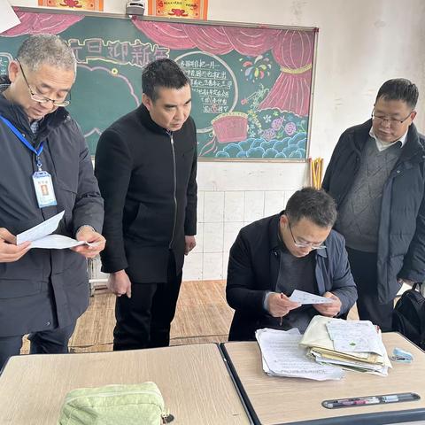 浓浓关怀，殷殷重托——区教委领导莅临围龙小学指导工作