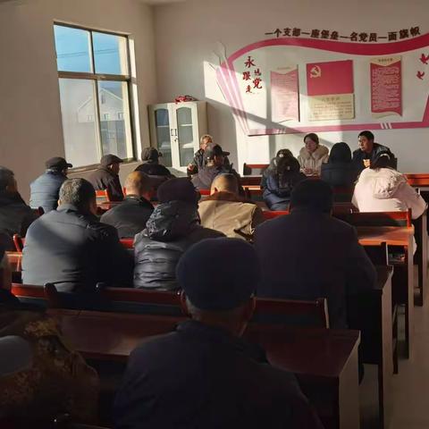 强化学习 夯实党建  第一书记在行动