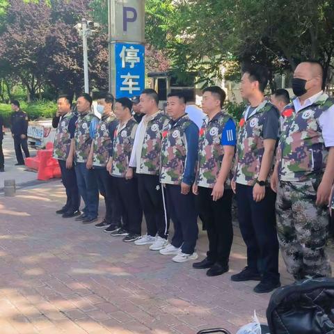 志愿服务队参与街道防汛演练