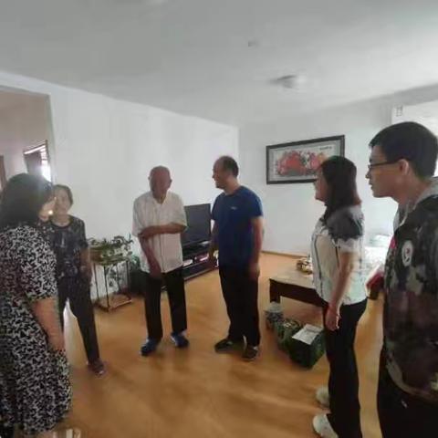 端午将至，走访抗美援朝老军人和现役军人家属