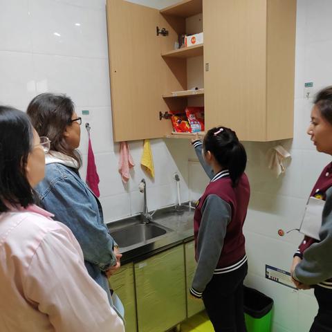 【曲江教育】督学助前行 聚力促提升——西安市曲江第一幼儿园迎接督导检查