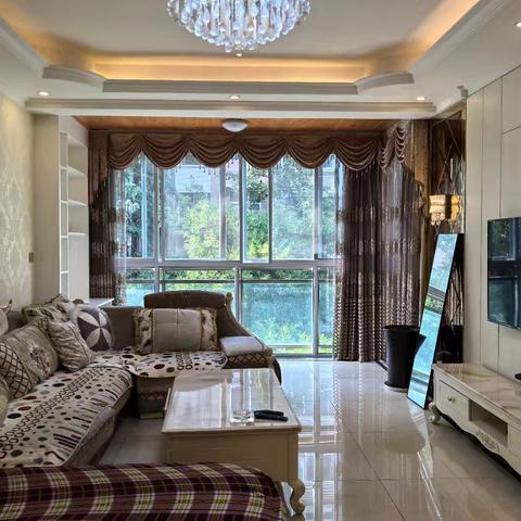 住房出租 阳光新城一号 多层2楼 三室两厅一卫 家电齐全 年租13800 ☎️67039