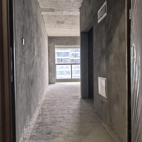 ❤️进院汇   53.8万  朝南  清水3/2/2  产权87平 正中庭   看西子湖  好楼层   新证  有车位单算（车位就在电梯口）☎️67039