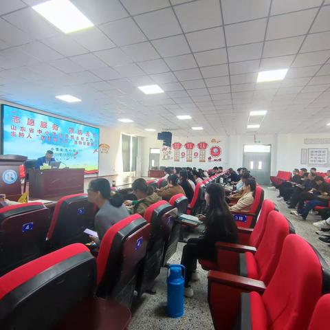 【全环境立德树人】济宁市“志愿服务 领航先行”活动名班主任走进小雪街道中学