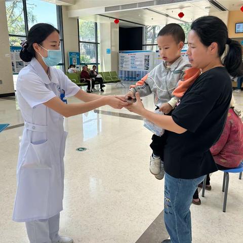 为民服务无小事，归还失物暖人心