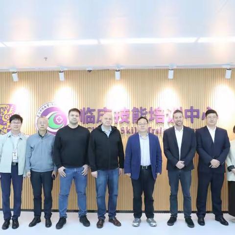 新春伊始迎嘉客 AI智能话未来|俄罗斯斯堪的纳维亚医疗中心考察团一行来访我院