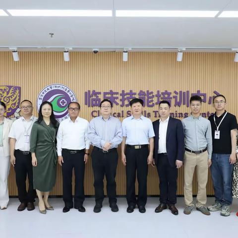【深入交流 共话发展】深圳市医师协会钟山会长一行莅临龙岗区人民医院调研指导