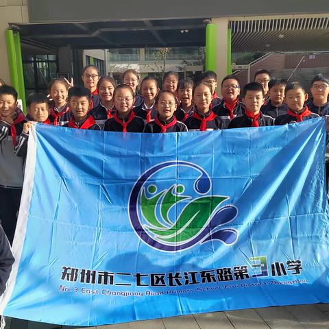 大手拉小手     科普融科创