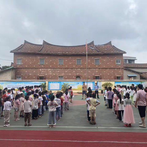 涵江区护路办在暑假前期对铁路沿线学校进行安全宣传教育