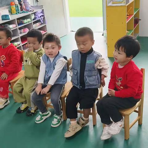 伏岭镇中心幼儿园第八周活动精选