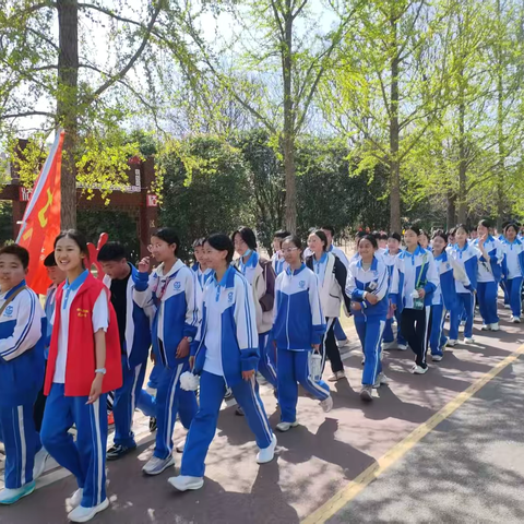 春日沙澧行 青春正当时    ——郾城区初级实验中学开展春游踏青活动