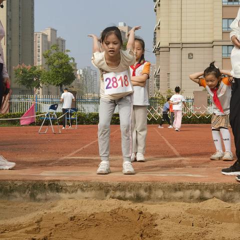 合肥市琥珀名城小学教育集团明皇路小学第七届秋季运动会圆满落幕！