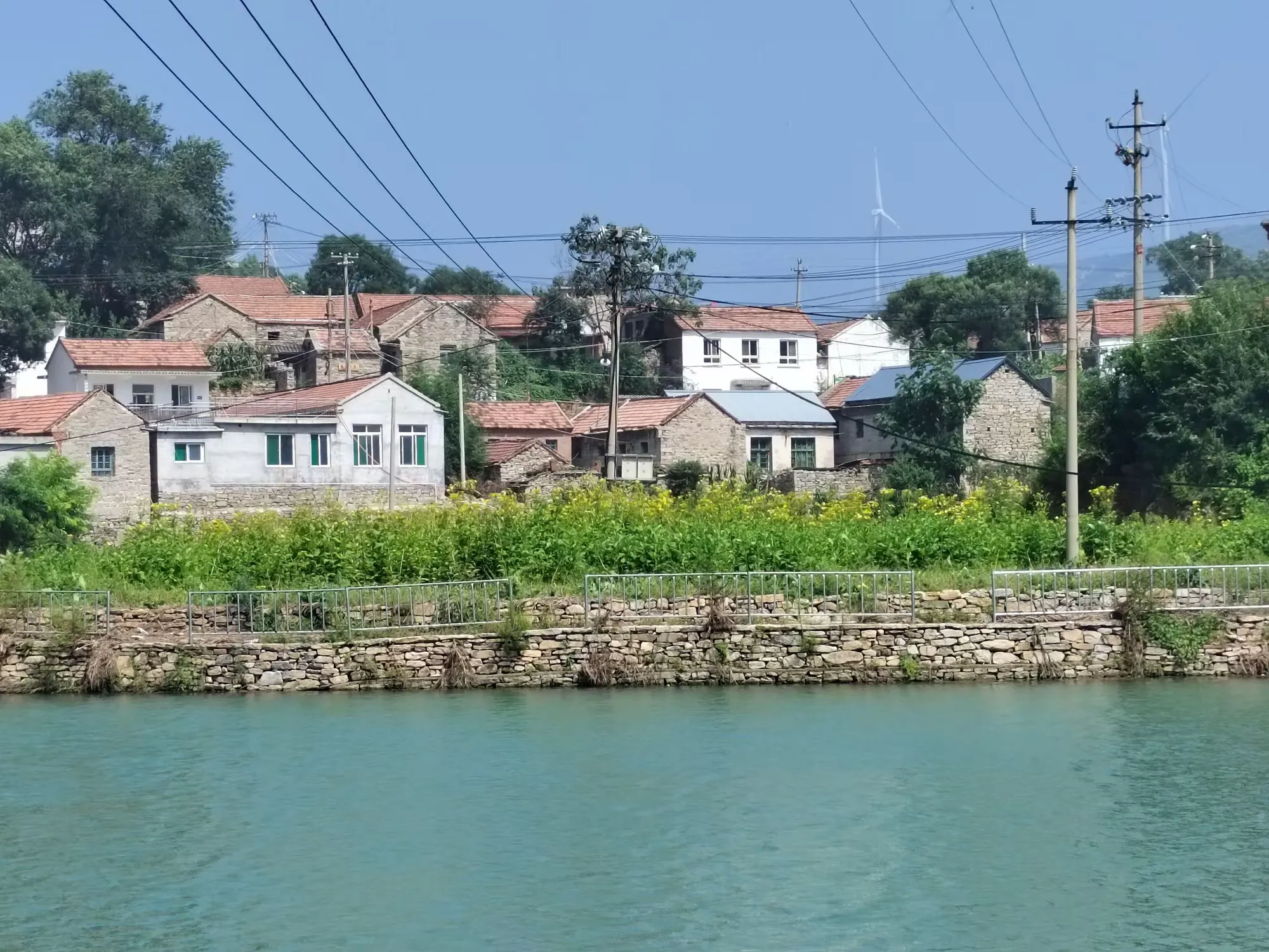 简篇-观花官庄丨一湾春水两岸山,三角湾村四月天