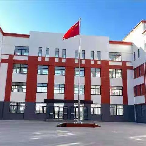 送教助研促发展——滕州名师团队走进东郭镇实验小学