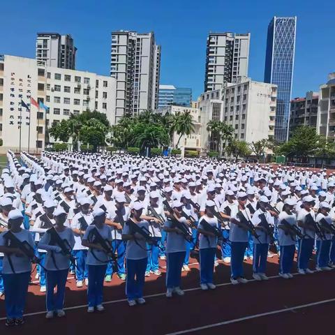 烈日燃志气，军训塑青春——海口实验中学2024级新生军训纪实（七）