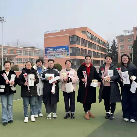 三尺讲台展风采，巾帼芬芳绽芳华！ 武安市第四中学（三中分校） 妇女节活动纪实
