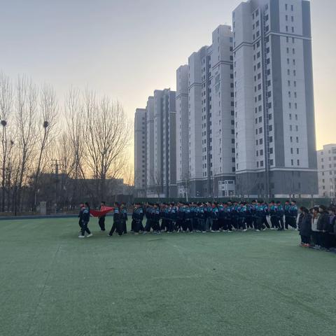 安全无小事 平安伴成长——成安县南湖小学举行国旗下安全教育主题讲话