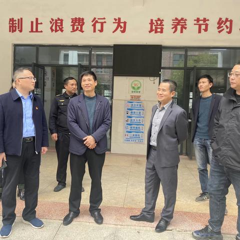 抚州高新区领导督导食品安全“两个责任”落实情况