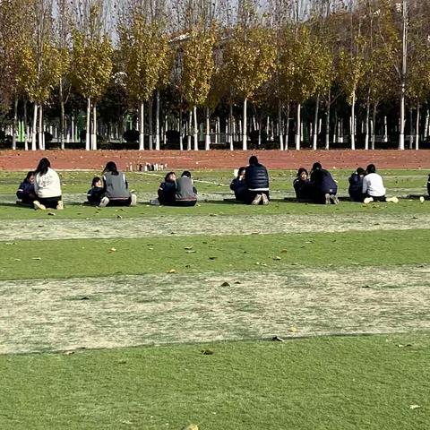 【夫子9.4班】塑胶跑道上的青春回响