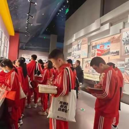 【龙凤教育2023】 四月工作动态