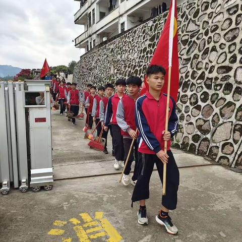 祭扫烈士陵园，缅怀革命先烈——记岑溪市梨木中学清明祭扫活动