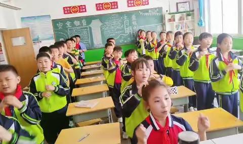 致敬母亲节 爱给家人——2019级3班母亲节、回忆特辑