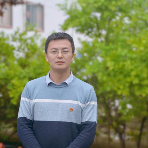 【杏坛之光，师者楷模】—狮子庙小学优秀教师展（一） 乡土微光守初心 乡路漫漫守讲台