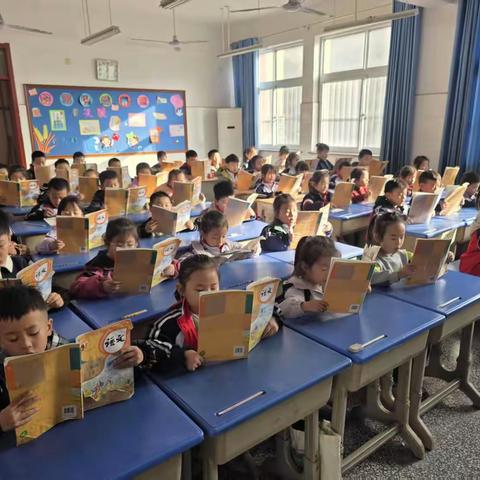一年级多彩校园生活—— 童梦绽放的乐园