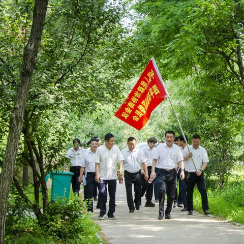 铁东区政协机关党支部、台港澳侨和农业农村委兼合式党支部 联合举办迎七一“缅怀先烈、坚定信念”主题党日