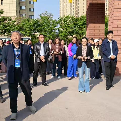热烈庆祝全国校家社协同育人教联体建设工作坊研讨暨现场观摩会在六合学校成功举办