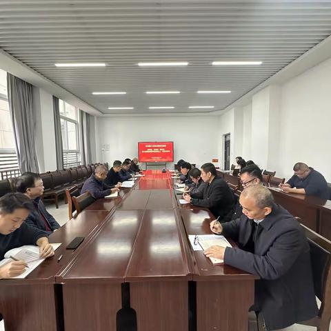 机关第八党支部开展“把八项规定精神写在岗位上、落在行动中”主题党日活动