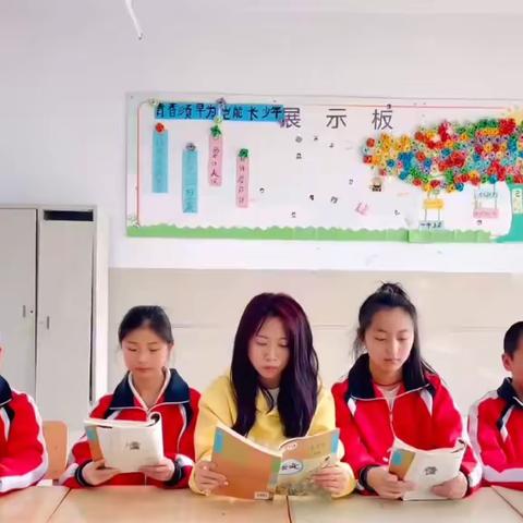 “春风四月暖，阅读正当时”——四海店镇学校开展“世界读书日”主题活动