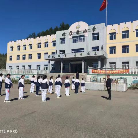 反恐防暴演练 共筑安全防线——枸乃甸乡中心小学（幼儿园）开展校园安全反恐防暴演练