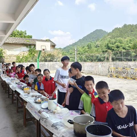 童心童趣，欢度“六一”———容县杨梅镇四荖小学庆祝2023年国际“六一”儿童节活动