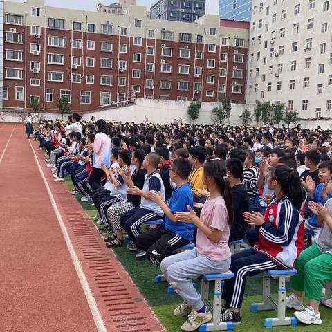 龙湖镇镇直小学——“法制教育进校园”主题宣讲活动