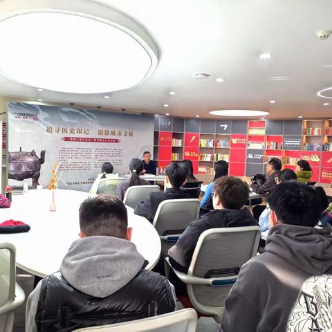 “追寻历史印记，赓续城市文脉”—师大科大高校社区开展《简明石家庄历史》图书推介宣传活动