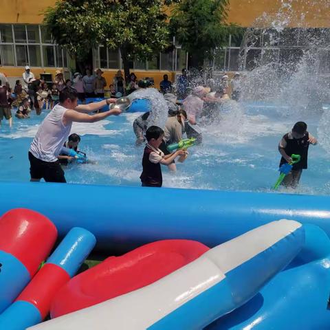 “清凉一夏：泡沫嘉年华  粽香泼水节”-马兰幼儿园庆六一亲子特别活动