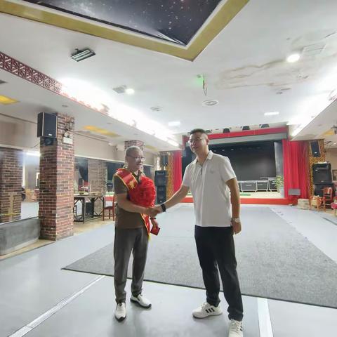 若有“战”  召必回 ——蕲春县黄梅戏剧团举行於浩同志光荣退休欢送会