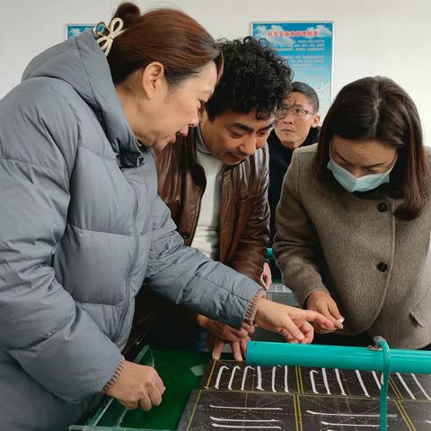 夯实基本功  笔下展风采——许昌市灞陵路小学粉笔字“一周一练”活动