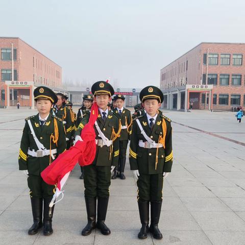 弘扬雷锋精神，争做文明学生---博兴县第五小学主题升旗仪式