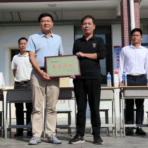 暖暖欢送会，浓浓惜别情——2024年11月11日豪东小学曹炘昌教师退休欢送会