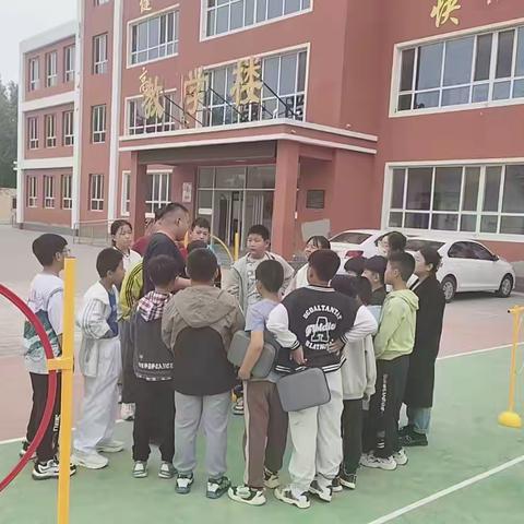 趣学“机”中奥秘，点亮科学慧光---景县青兰镇中心校举办小学生无人机培训纪实