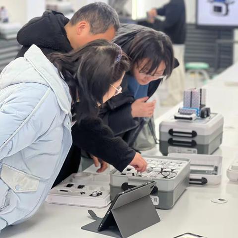 智启新程 教创未来——西安市新城区人工智能教育专项培训圆满举办