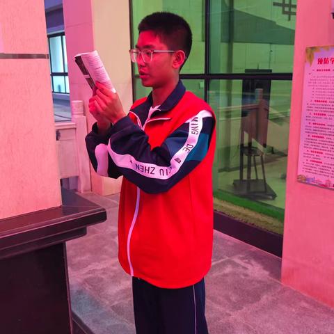 青春赴岗，不负韶华--临洮中学值周班级高一3班素质形象展示