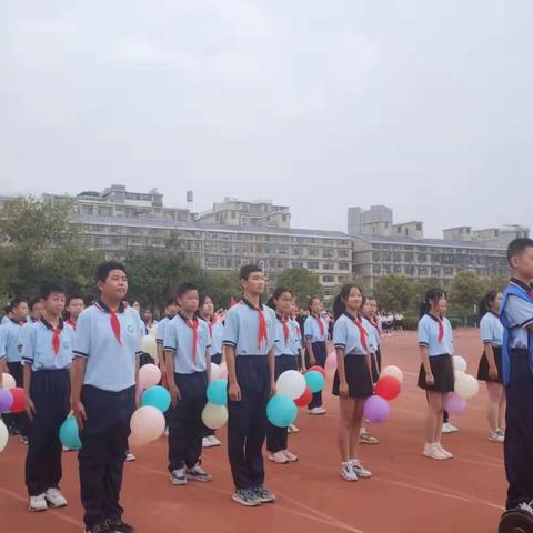 热血逐梦，目光遥长奔向远方——百熙中学22年运动会（2225班纪实）