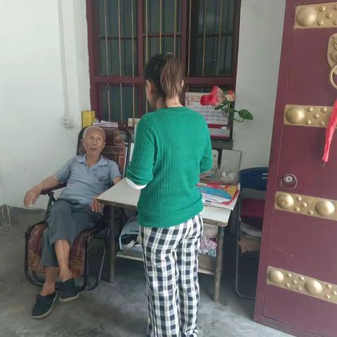 【周至县二曲街道凤泉社区】走访慰问困难家庭 点滴关爱暖人心